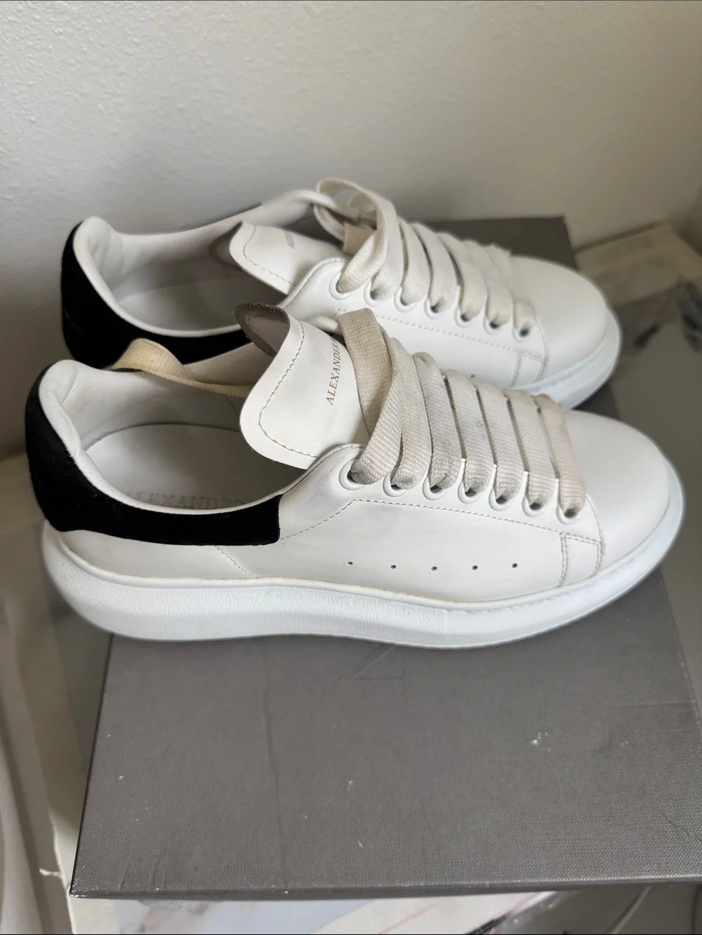 Alexander McQueen White Sneakers with Black Heel Tab Alexander McQueen White Leather Oversized Sneakers with  main image 3